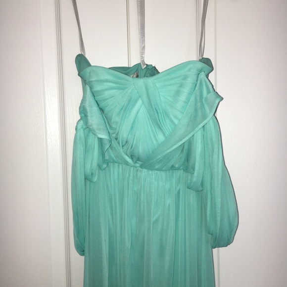 Dress - Formal - Picture 4 of 4